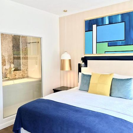 Luxury Apartments Mondrian Market Square III ワルシャワ エクステリア 写真