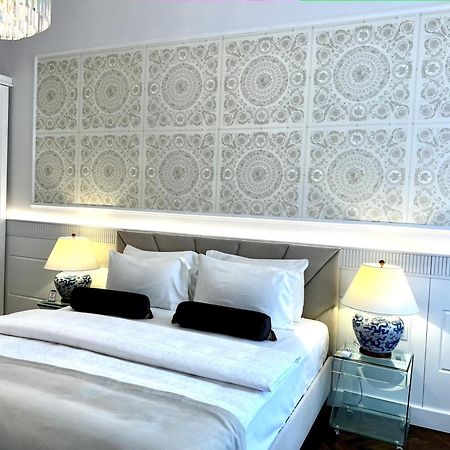 Luxury Apartments Mondrian Market Square III ワルシャワ 部屋 写真