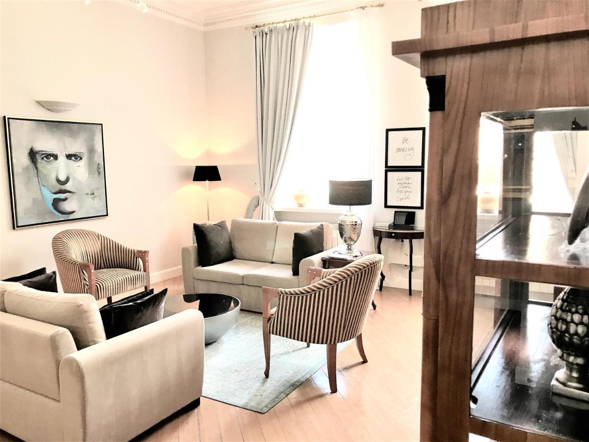 Luxury Apartments Mondrian Market Square III ワルシャワ 部屋 写真