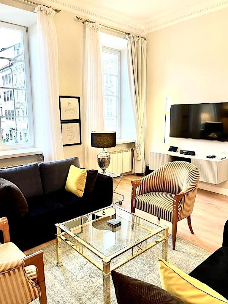 Luxury Apartments Mondrian Market Square III ワルシャワ 部屋 写真