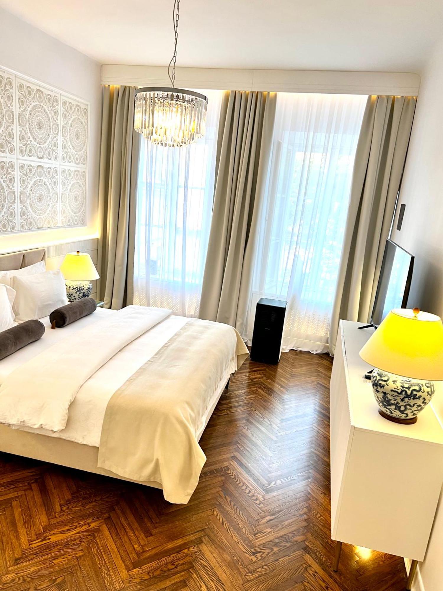 Luxury Apartments Mondrian Market Square III ワルシャワ 部屋 写真