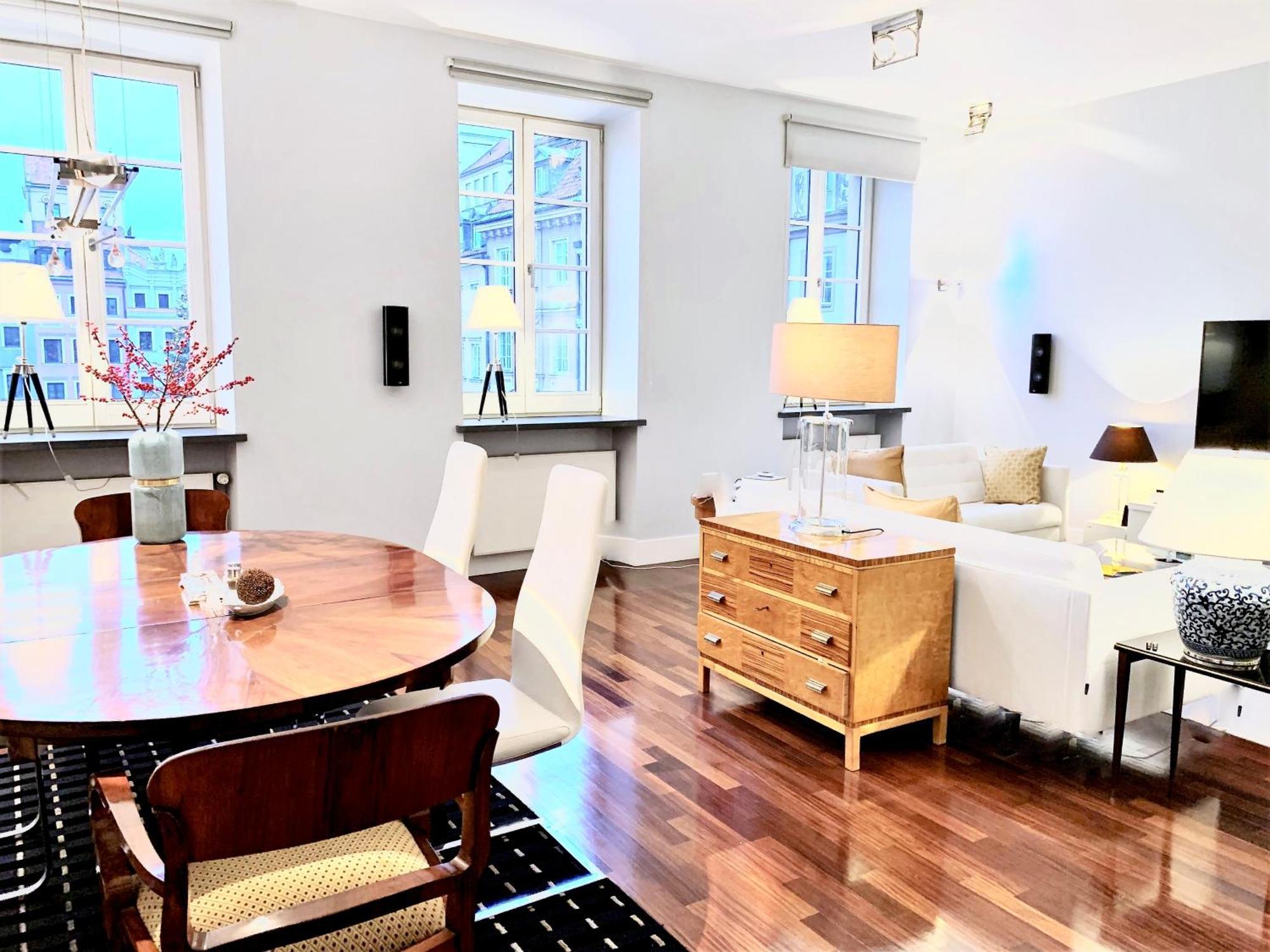 Luxury Apartments Mondrian Market Square III ワルシャワ 部屋 写真