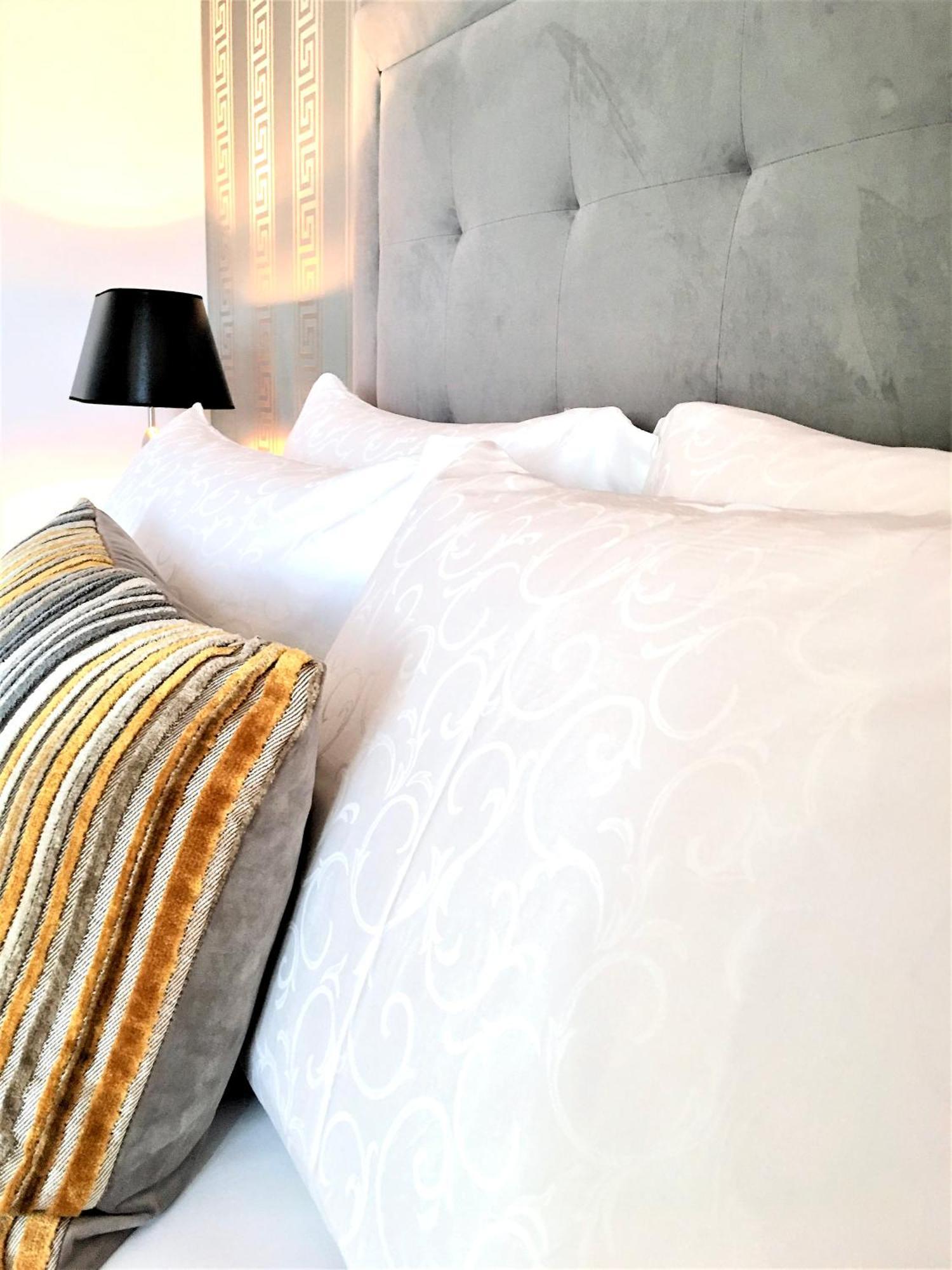Luxury Apartments Mondrian Market Square III ワルシャワ 部屋 写真