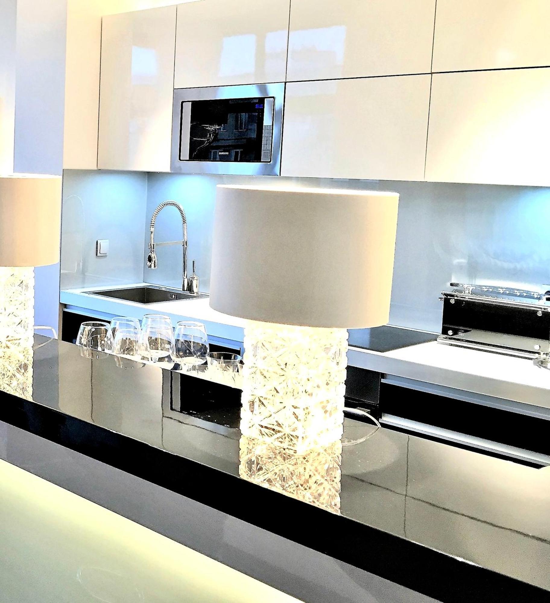 Luxury Apartments Mondrian Market Square III ワルシャワ 部屋 写真