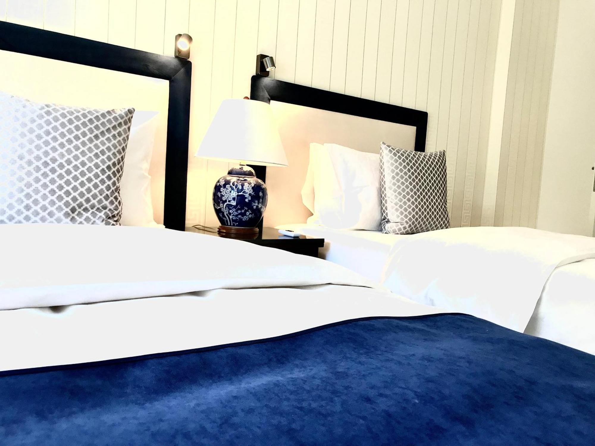 Luxury Apartments Mondrian Market Square III ワルシャワ 部屋 写真