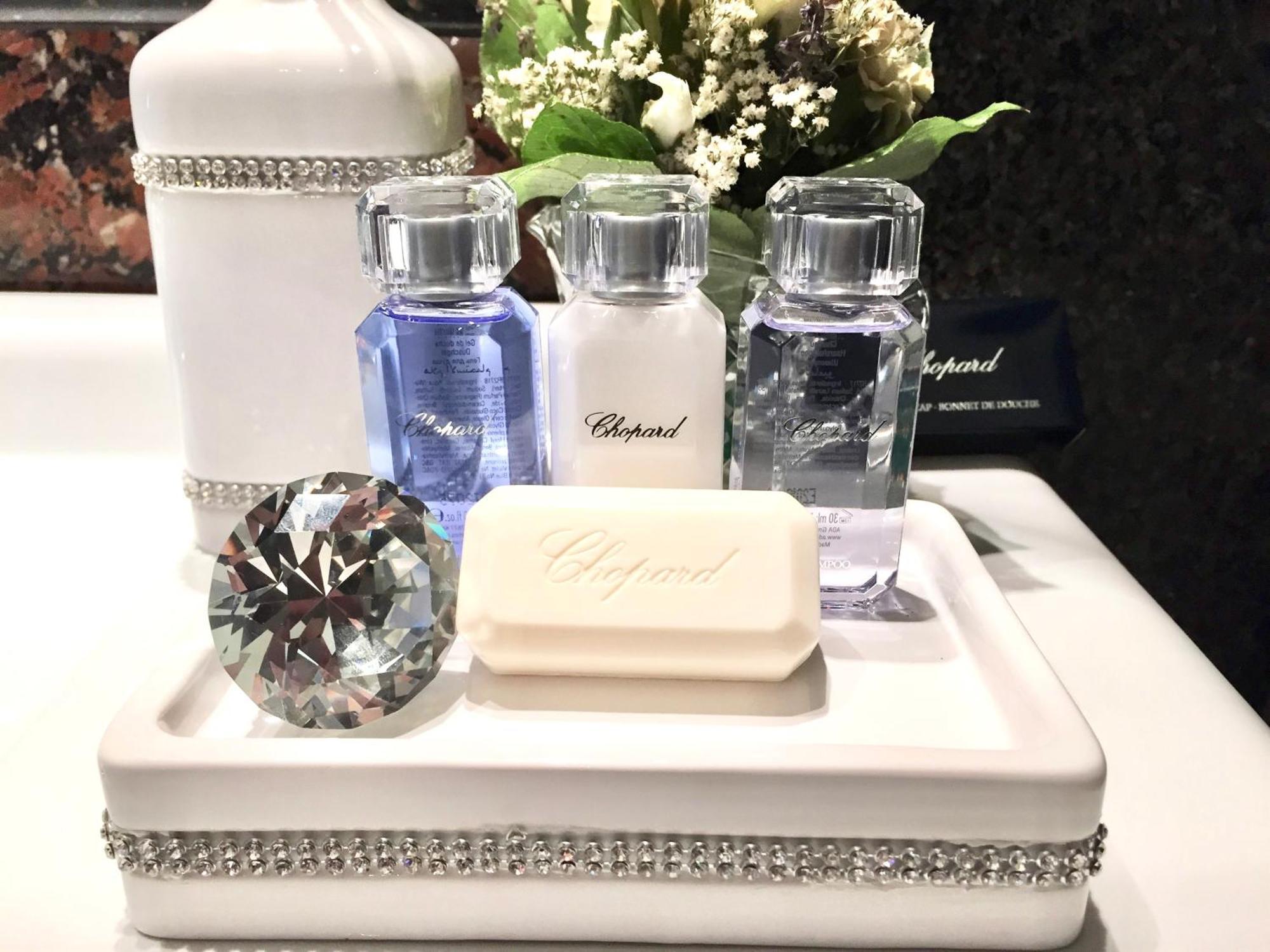 Luxury Apartments Mondrian Market Square III ワルシャワ 部屋 写真