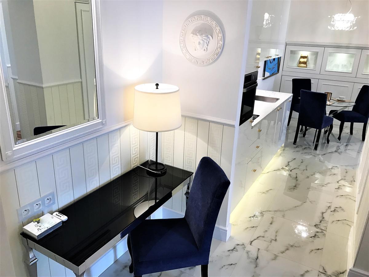 Luxury Apartments Mondrian Market Square III ワルシャワ エクステリア 写真