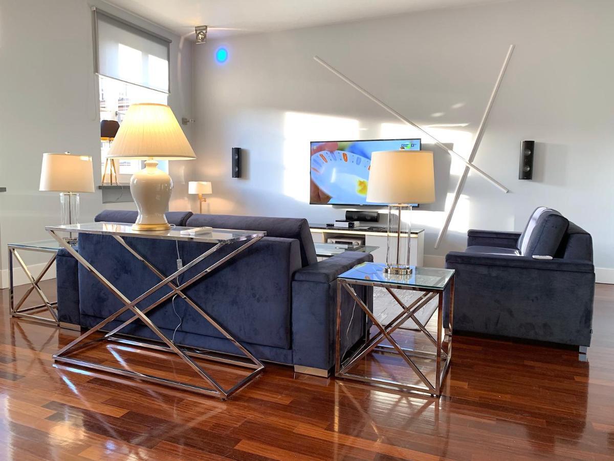 Luxury Apartments Mondrian Market Square III ワルシャワ エクステリア 写真